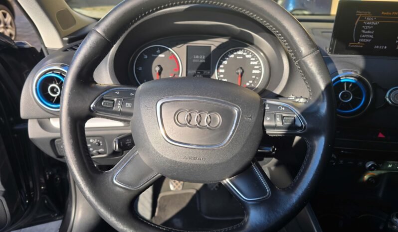 Audi A3 1.6 TDi 105 cv Ambition pieno