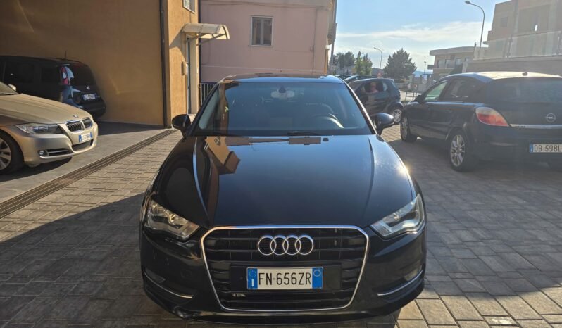 Audi A3 1.6 TDi 105 cv Ambition pieno
