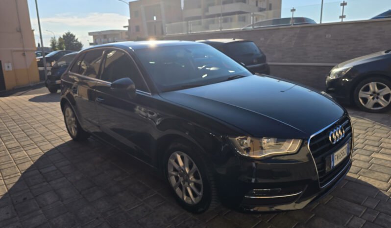 Audi A3 1.6 TDi 105 cv Ambition pieno