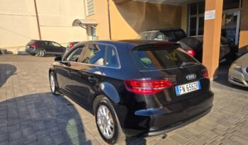 Audi A3 1.6 TDi 105 cv Ambition pieno