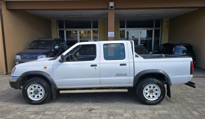 Nissan Navara Pick-Up 2.5TD 105 cv 4P Double Cab Anniversary pieno