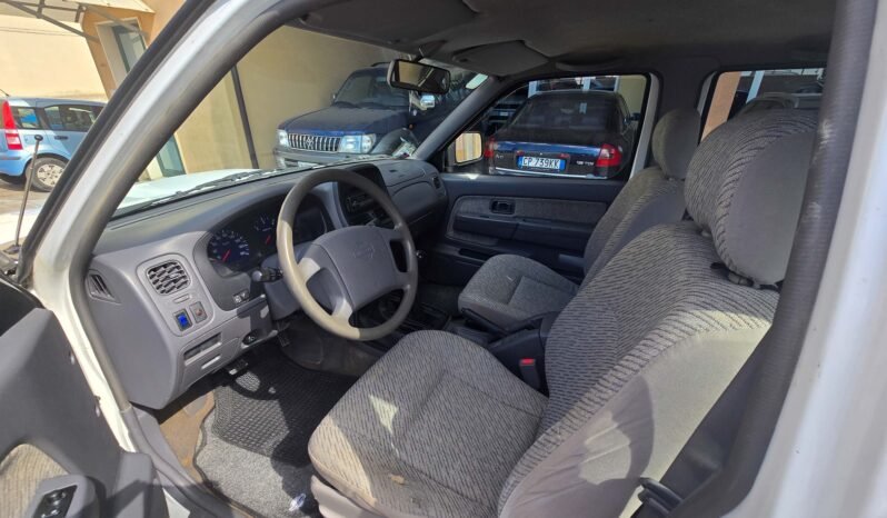 Nissan Navara Pick-Up 2.5TD 105 cv 4P Double Cab Anniversary pieno