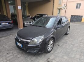Opel Astra 1.9 16V CDTi 150 cv 5 porte Cosmo