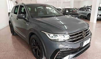 Volkswagen Tiguan 2.0 TDI 150 cv SCR DSG R-Line pieno