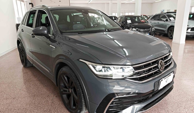 Volkswagen Tiguan 2.0 TDI 150 cv SCR DSG R-Line pieno