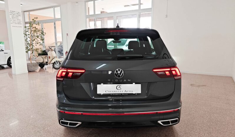 Volkswagen Tiguan 2.0 TDI 150 cv SCR DSG R-Line pieno