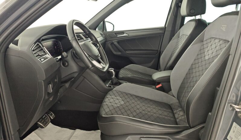 VOLKSWAGEN – Tiguan 2.0 TDI 150 CV SCR DSG R-Line pieno