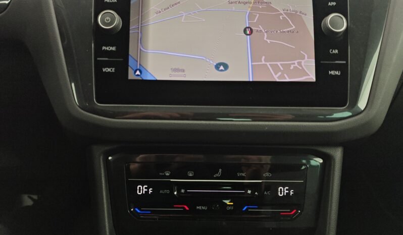VOLKSWAGEN – Tiguan 2.0 TDI 150 CV SCR DSG R-Line pieno