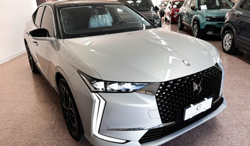 DS Automobiles 4 Hybrid E-Tense 225 1.6 Plug-In Hybrid 225 cv pieno