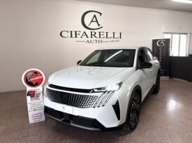 Peugeot 3008 Hybrid 145 cv E-DCS6 Allure